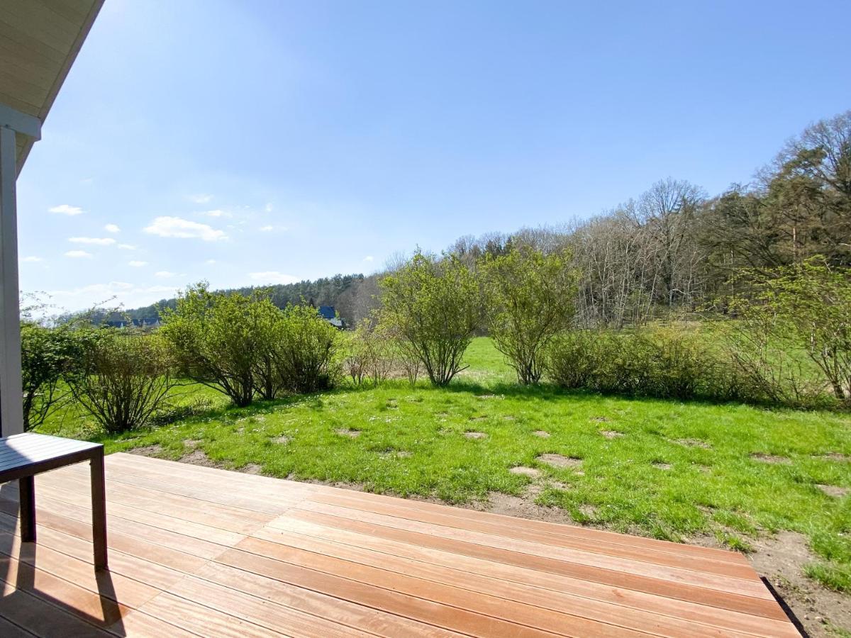 Ferienhaus Wiesengefluester W10 - Mit Sauna, Kamin Und Garten Röbel エクステリア 写真